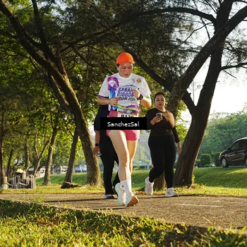 Runner Photo 6074345