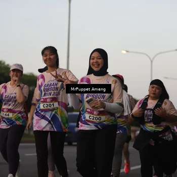 Runner Photo 6074346