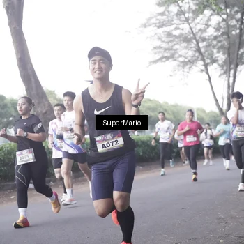 Runner Photo 6074347