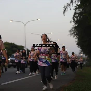 Runner Photo 6074359