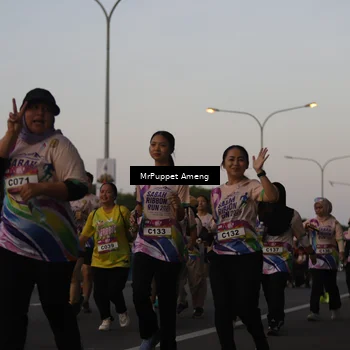 Runner Photo 6074391
