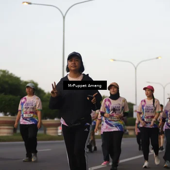 Runner Photo 6074400
