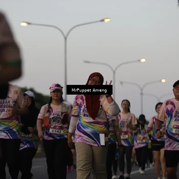 Runner Photo 6074411