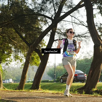 Runner Photo 6074419