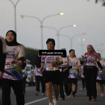 Runner Photo 6074432