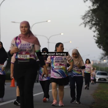 Runner Photo 6074445