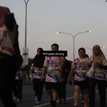 Runner Photo 6074458