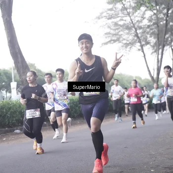 Runner Photo 6074492