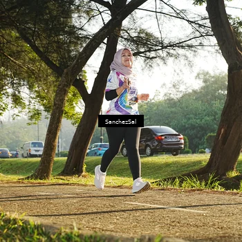 Runner Photo 6074673
