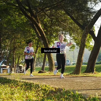 Runner Photo 6074723