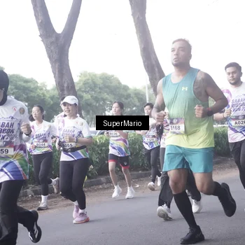 Runner Photo 6074740