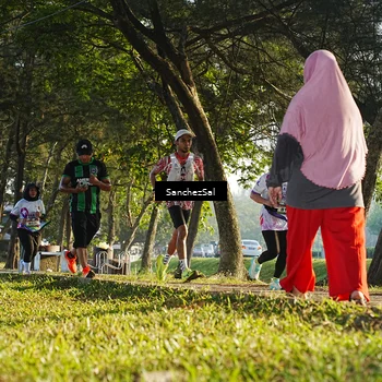 Runner Photo 6074788