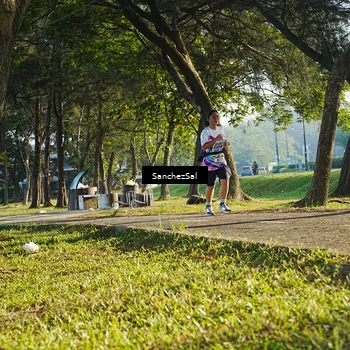 Runner Photo 6074804
