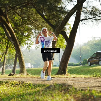 Runner Photo 6075010