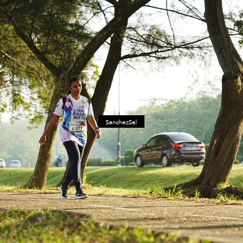 Runner Photo 6075047