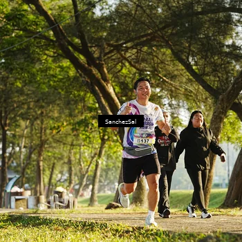 Runner Photo 6075072