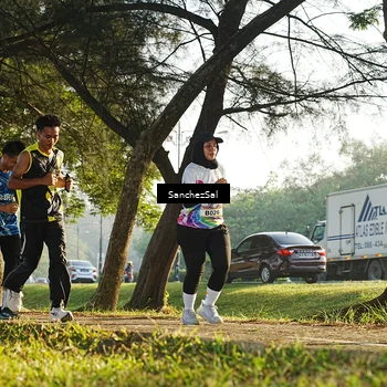 Runner Photo 6075171