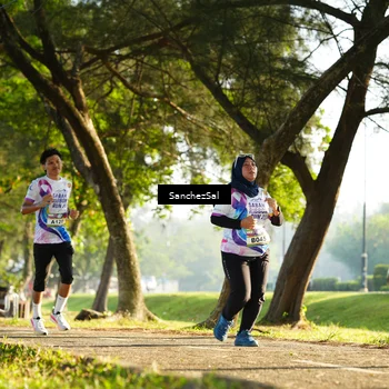 Runner Photo 6075290