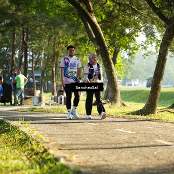 Runner Photo 6075454