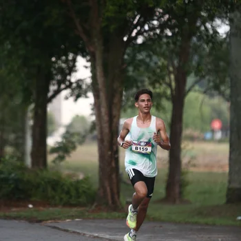 Runner Photo 6075756