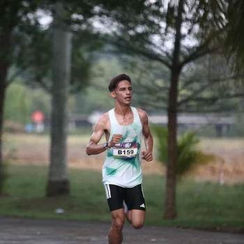 Runner Photo 6075772