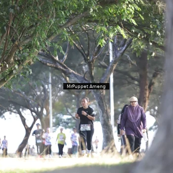 Runner Photo 6076004