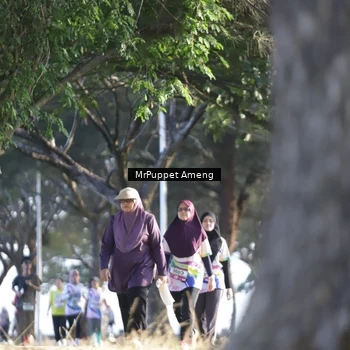 Runner Photo 6076007