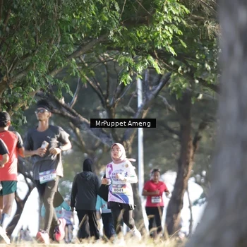 Runner Photo 6076037