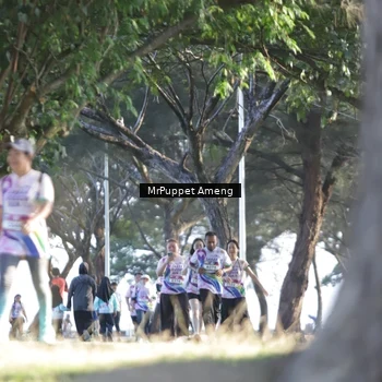 Runner Photo 6076054