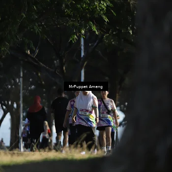 Runner Photo 6076140