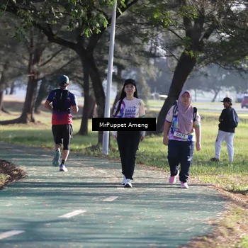 Runner Photo 6076200
