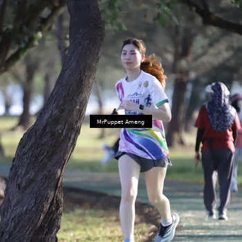 Runner Photo 6076203