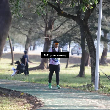 Runner Photo 6076237