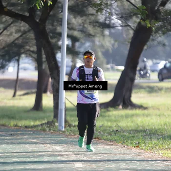 Runner Photo 6076242