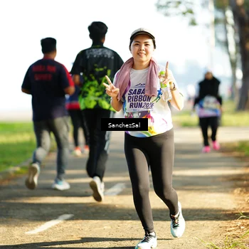 Runner Photo 6076245