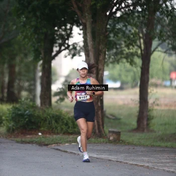 Runner Photo 6076304