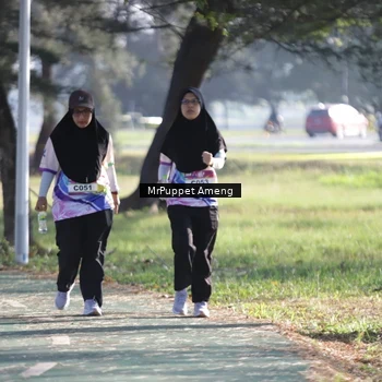 Runner Photo 6076307