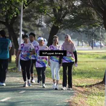 Runner Photo 6076348