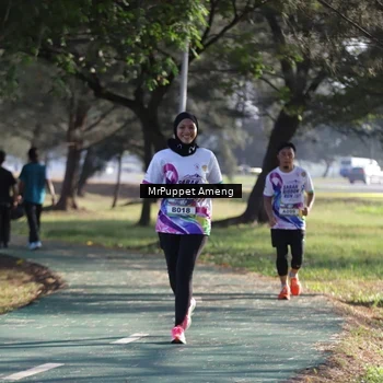 Runner Photo 6076355