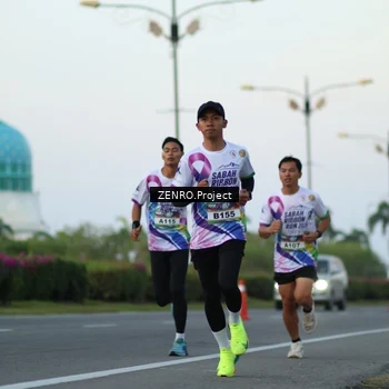 Runner Photo 6076400