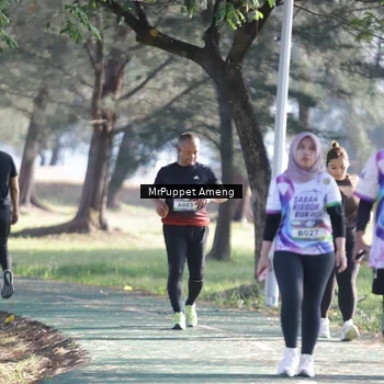 Runner Photo 6076418
