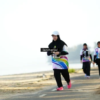 Runner Photo 6076421