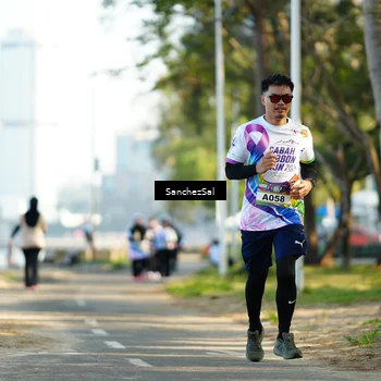 Runner Photo 6076443