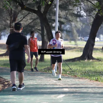 Runner Photo 6076547