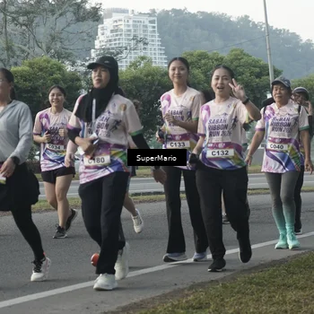 Runner Photo 6076549