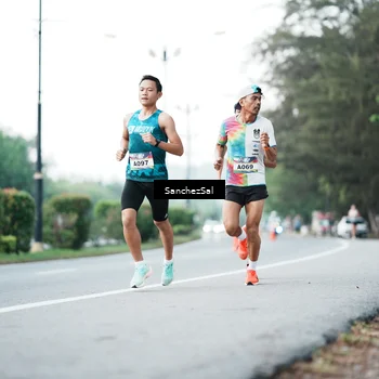 Runner Photo 6076565