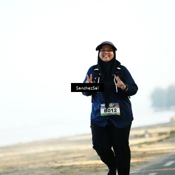 Runner Photo 6076685