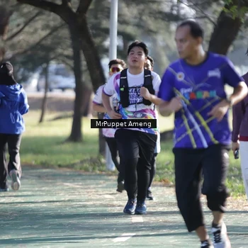 Runner Photo 6076688