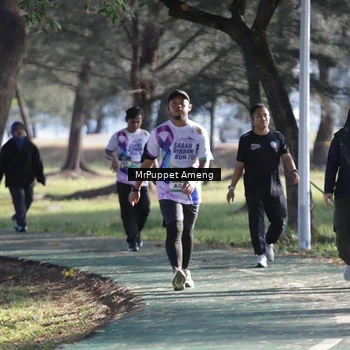 Runner Photo 6076696