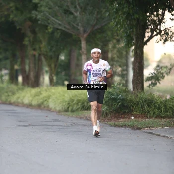 Runner Photo 6076699